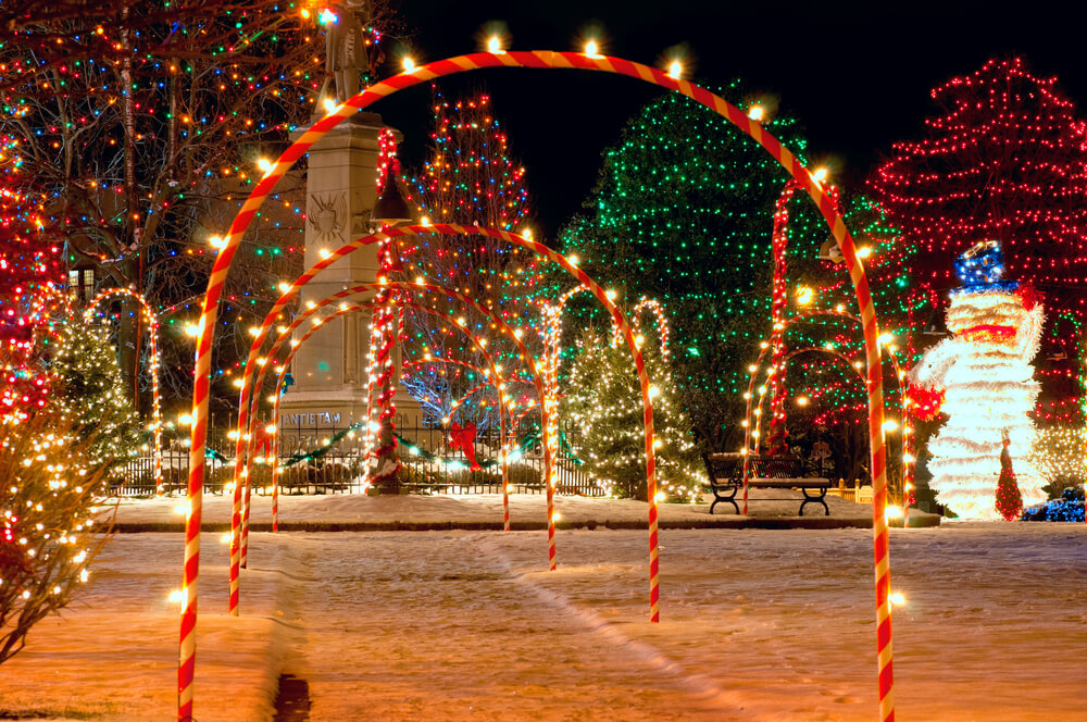 Photo of holiday lights during Wisconsin Dells events